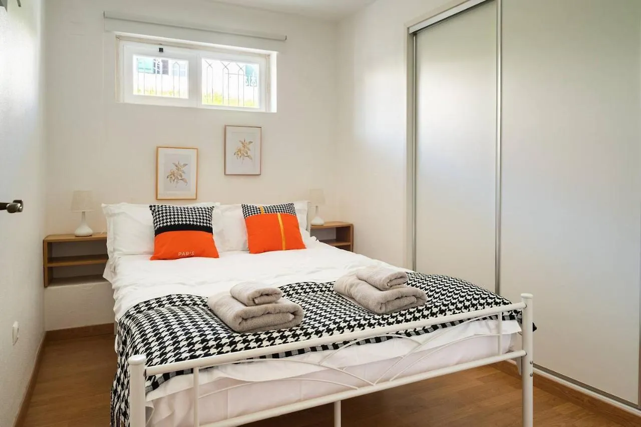 Cascais Garden Cottage 0*,