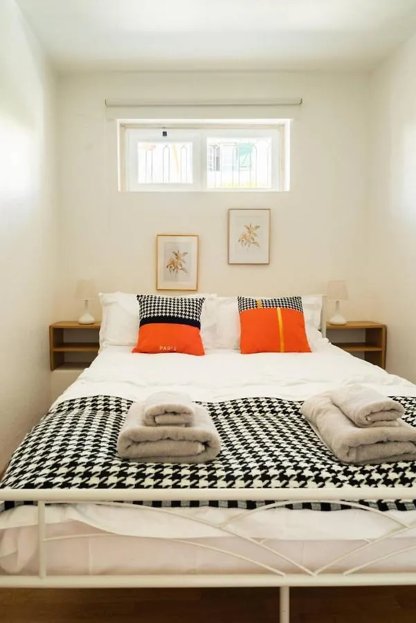 Cascais Garden Cottage